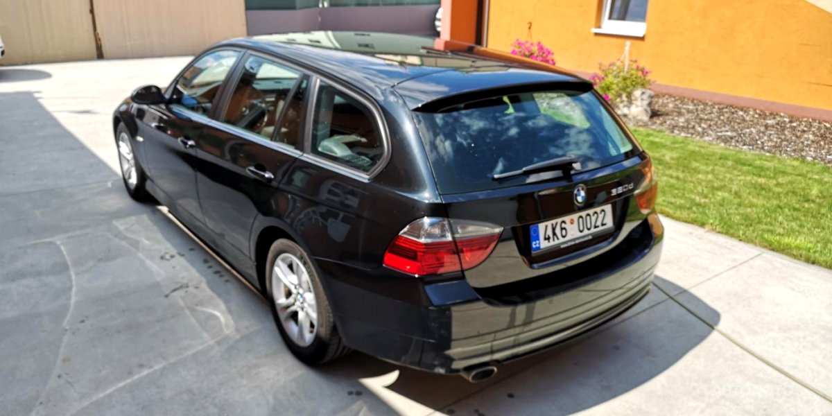 BMW Řada 3, 2008 - pohled č. 3