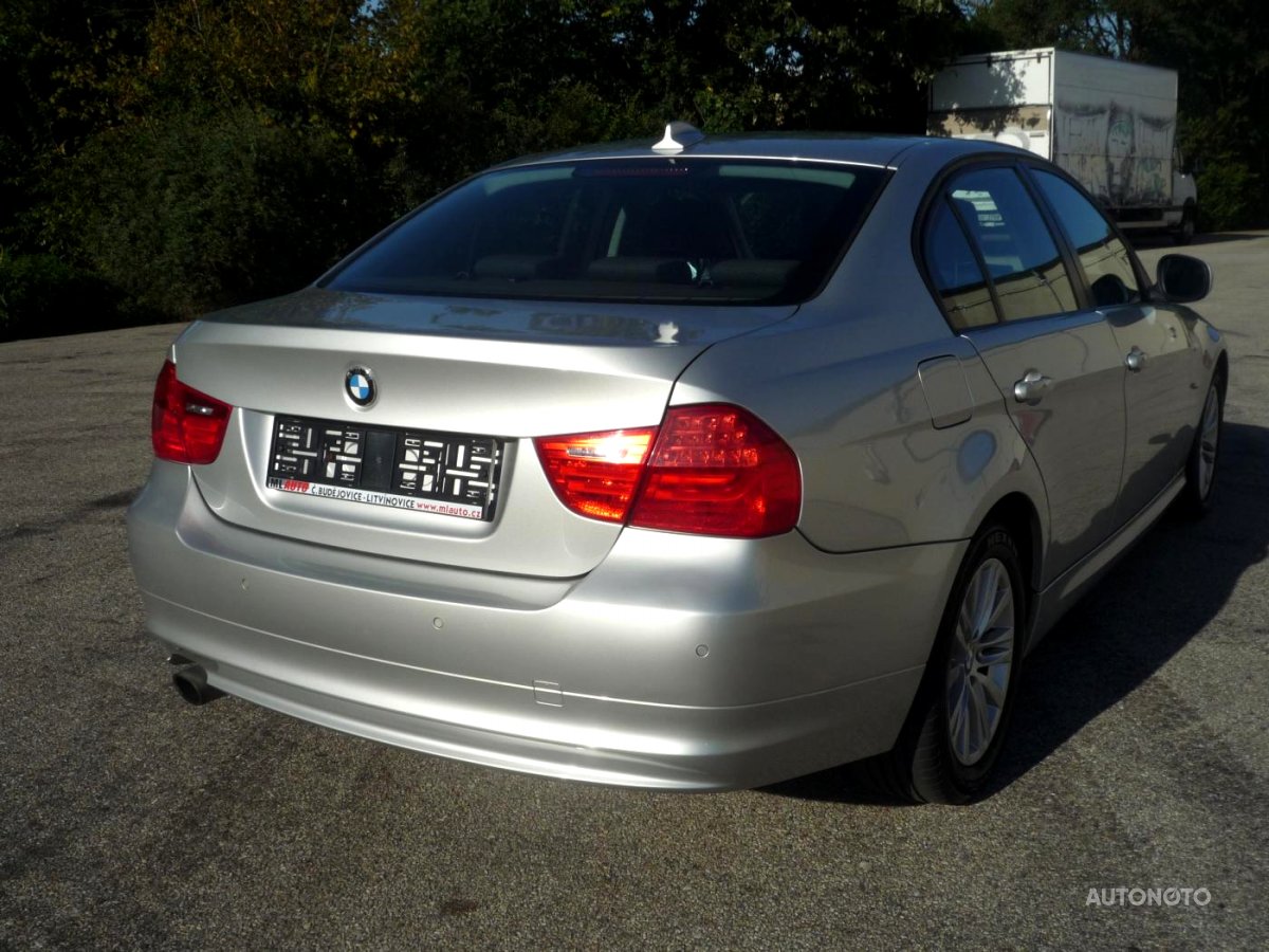 BMW Řada 3, 2008 - pohled č. 2