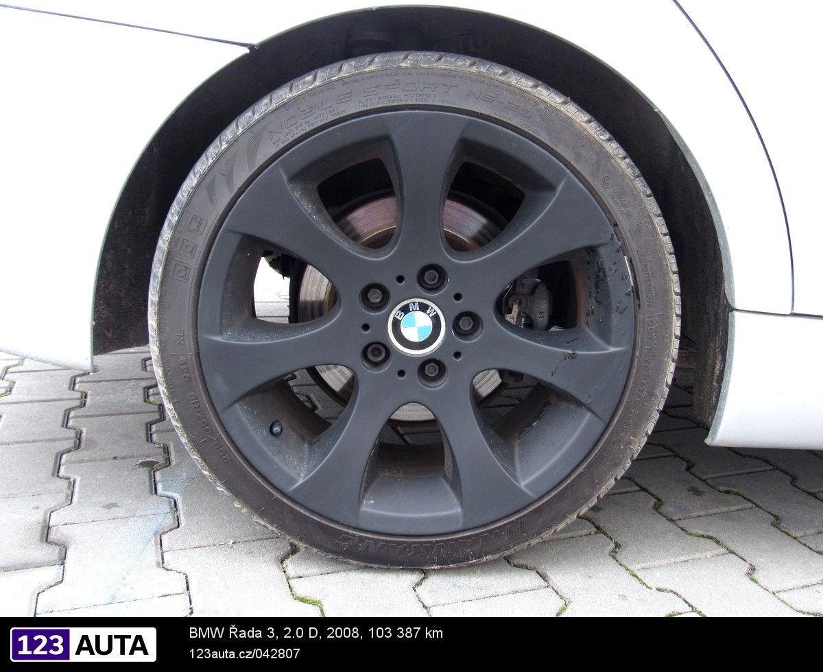 BMW Řada 3, 2008 - pohled č. 11