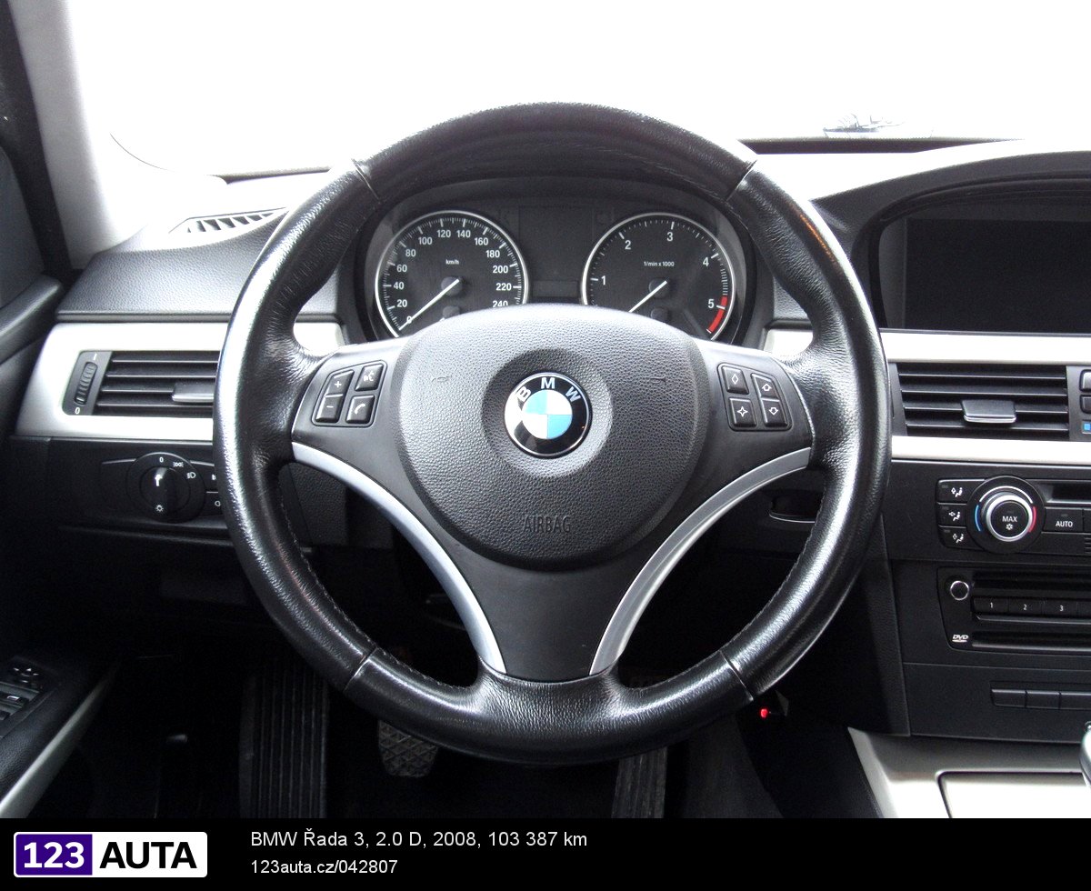 BMW Řada 3, 2008 - pohled č. 12