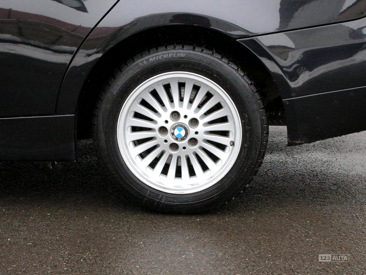 BMW Řada 3, 2007 - pohled č. 11