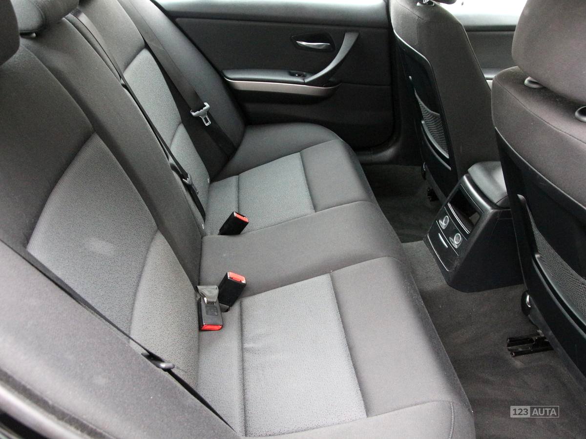 BMW Řada 3, 2007 - pohled č. 17