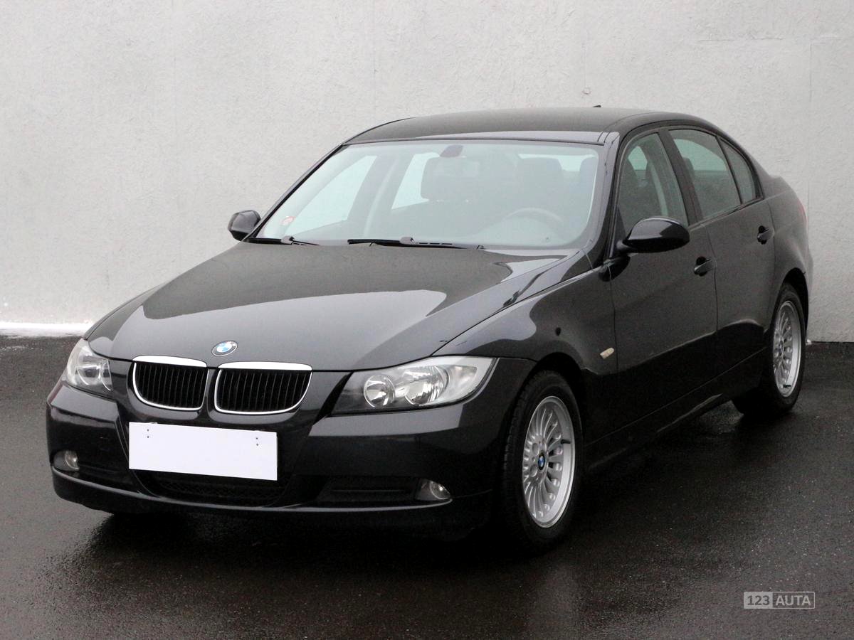 BMW Řada 3, 2007 - pohled č. 3