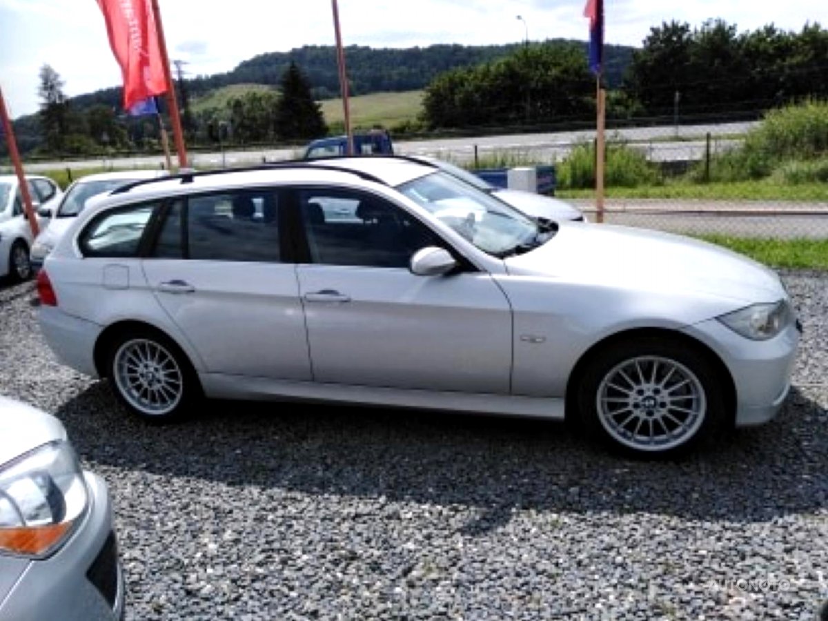 BMW Řada 3, 2008 - pohled č. 3