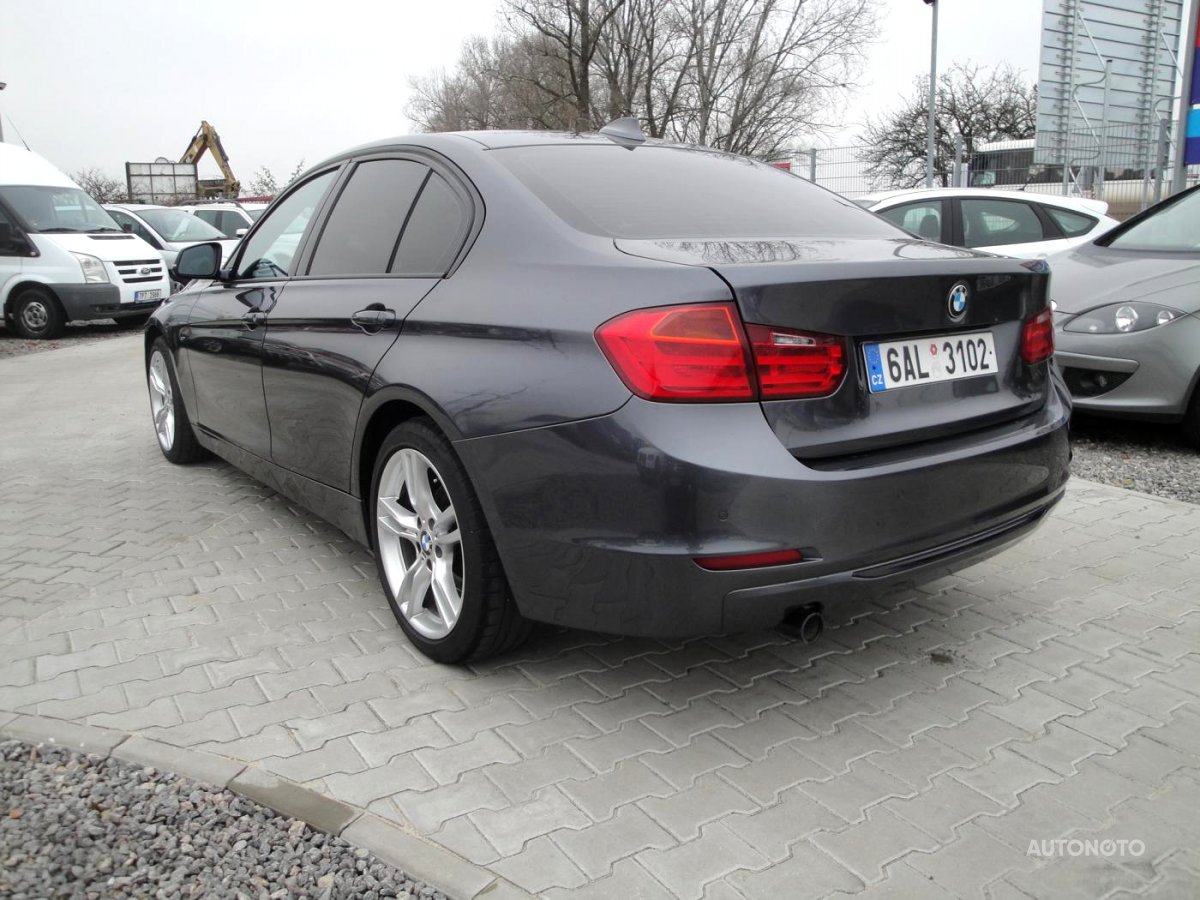 BMW Řada 3, 2012 - pohled č. 3