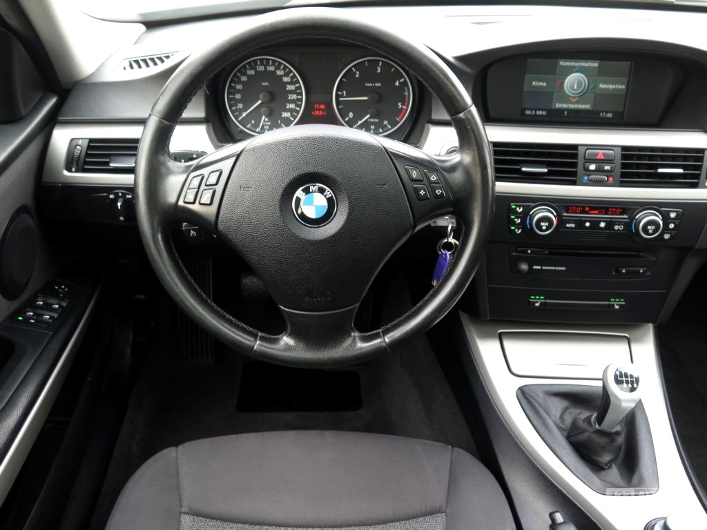 BMW Řada 3, 2006 - pohled č. 16