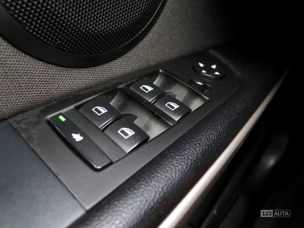 BMW Řada 3, 2006 - pohled č. 20