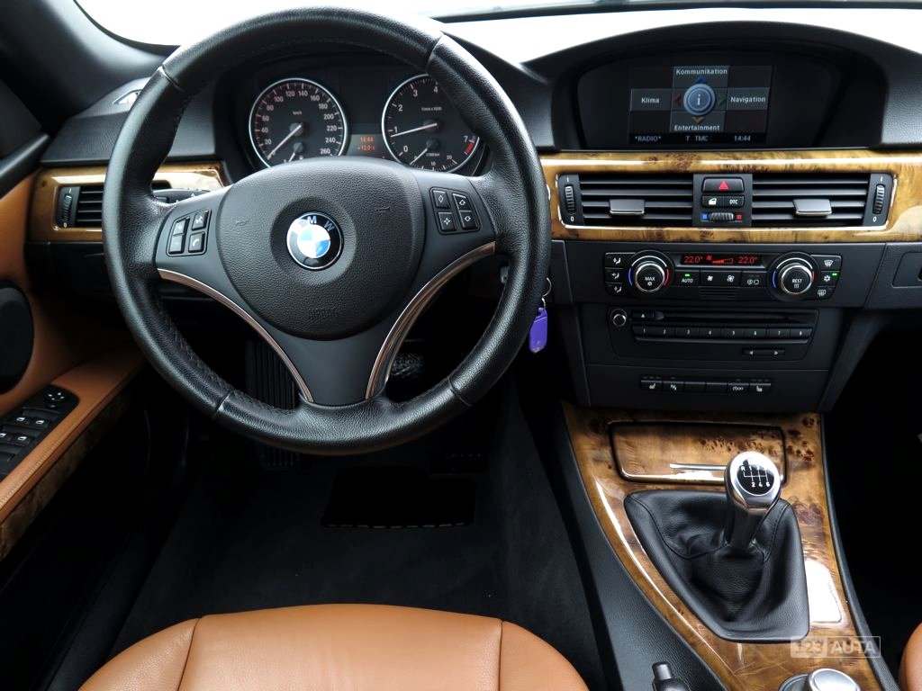 BMW Řada 3, 2007 - pohled č. 17