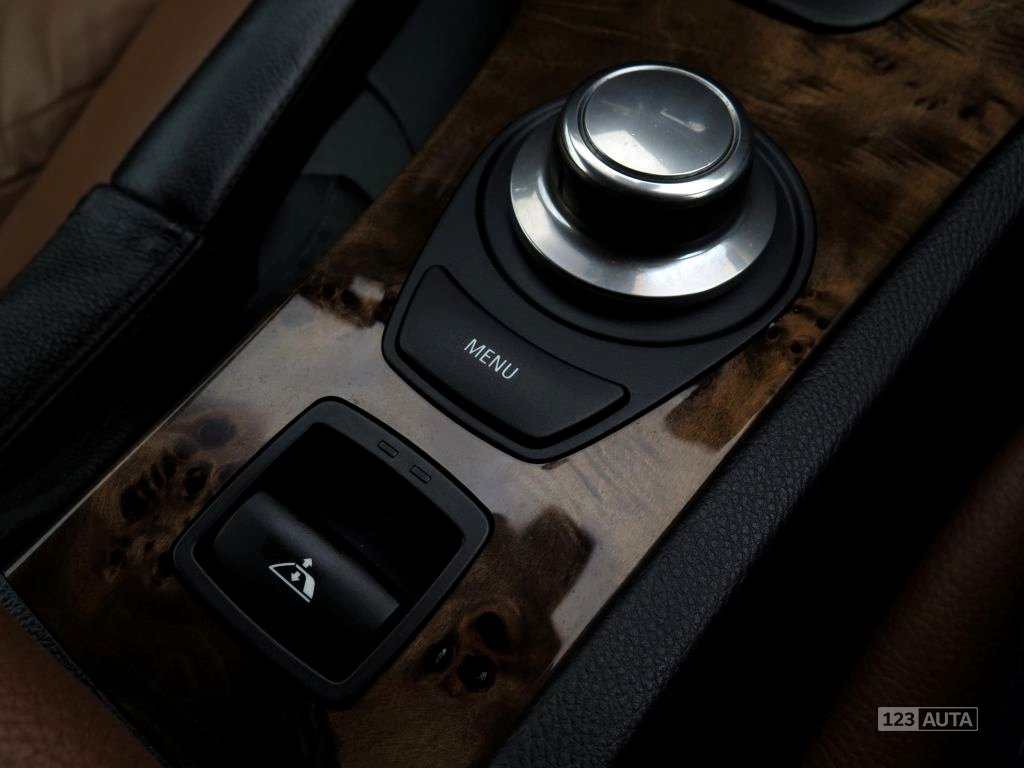 BMW Řada 3, 2007 - pohled č. 21