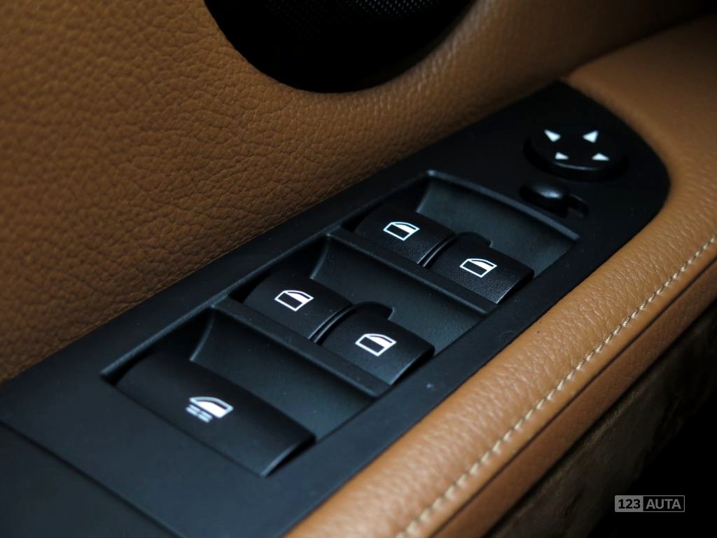 BMW Řada 3, 2007 - pohled č. 22