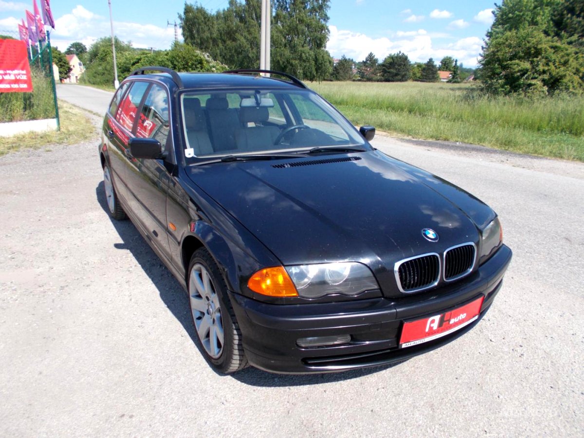 BMW Řada 3, 2001 - pohled č. 2