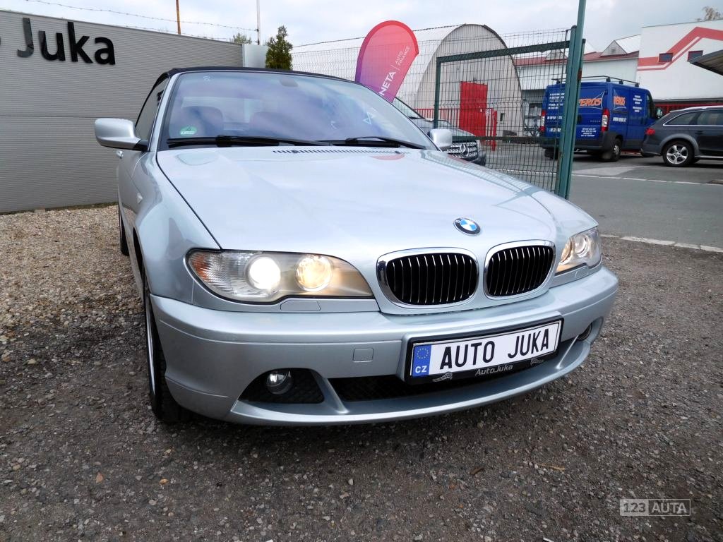 BMW Řada 3, 2004 - pohled č. 3