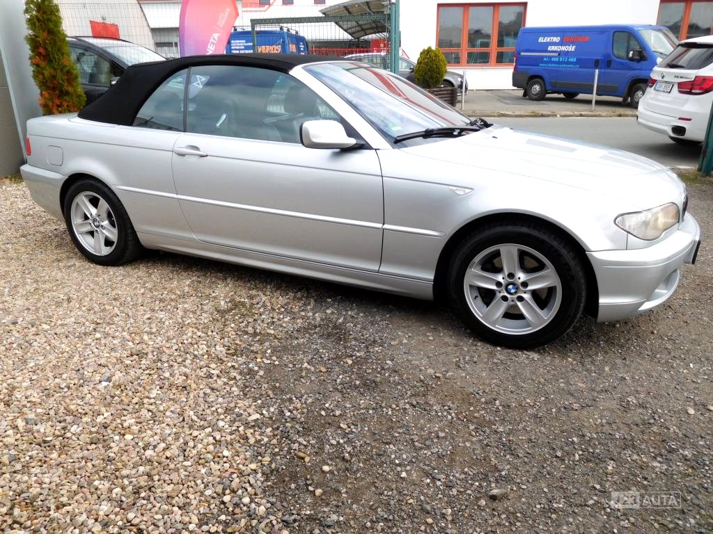 BMW Řada 3, 2004 - pohled č. 5