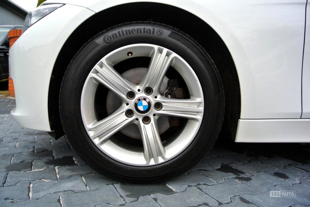 BMW Řada 3, 2013 - pohled č. 8