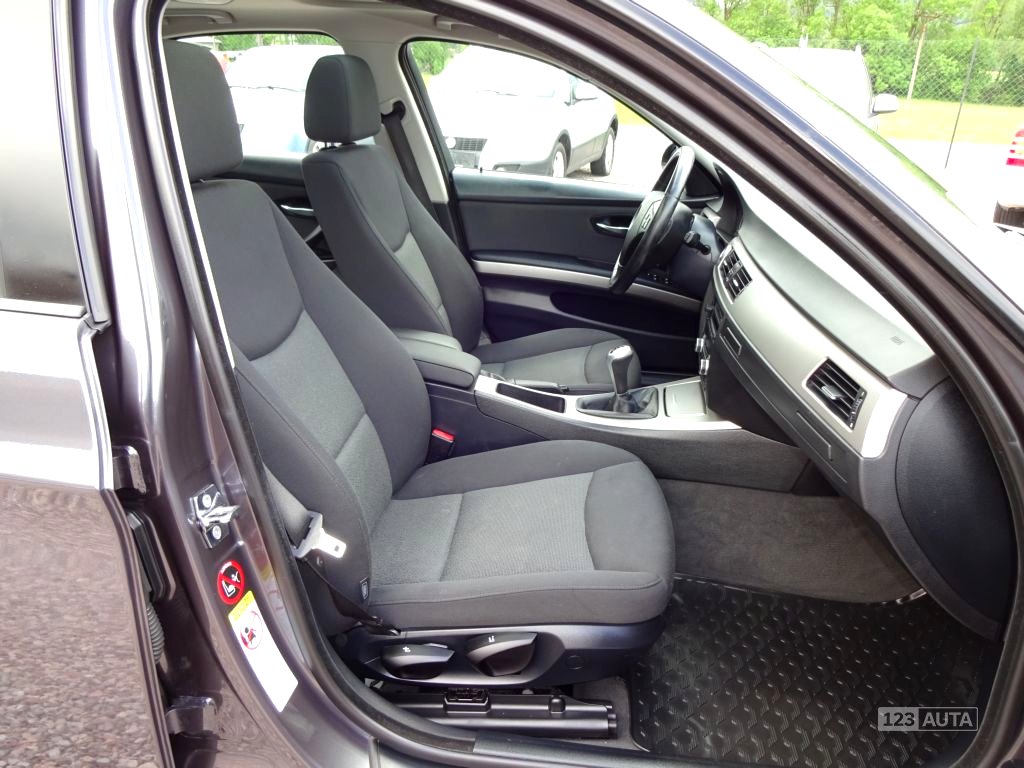 BMW Řada 3, 2007 - pohled č. 18