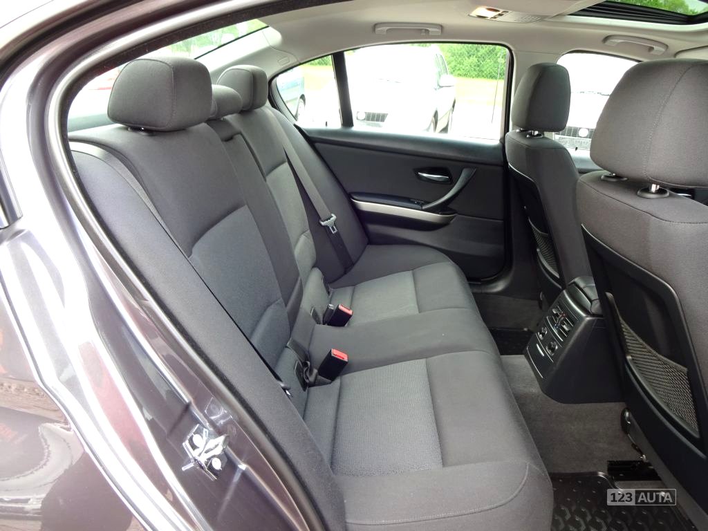 BMW Řada 3, 2007 - pohled č. 19