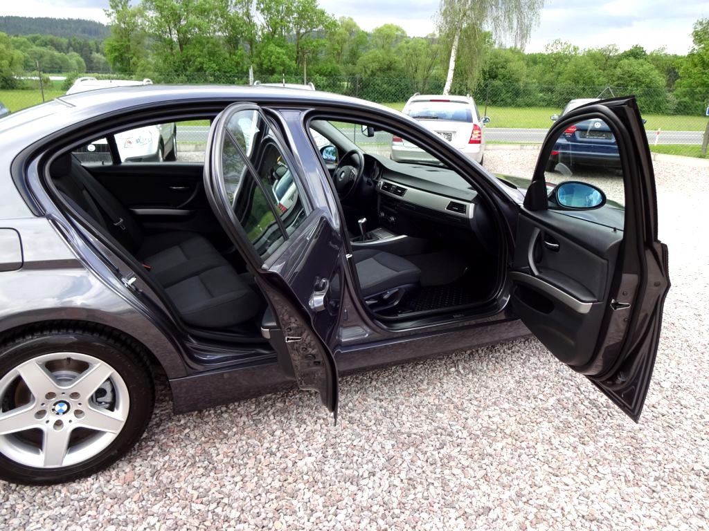 BMW Řada 3, 2007 - pohled č. 21