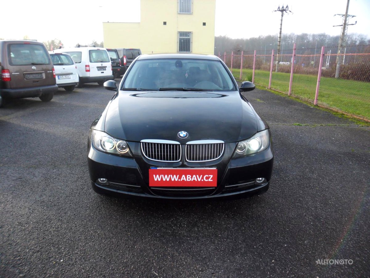 BMW Řada 3, 2008 - pohled č. 2