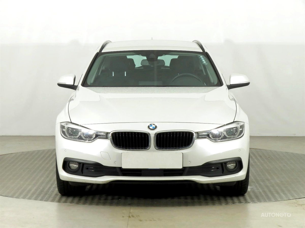 BMW Řada 3, 2019 - pohled č. 2