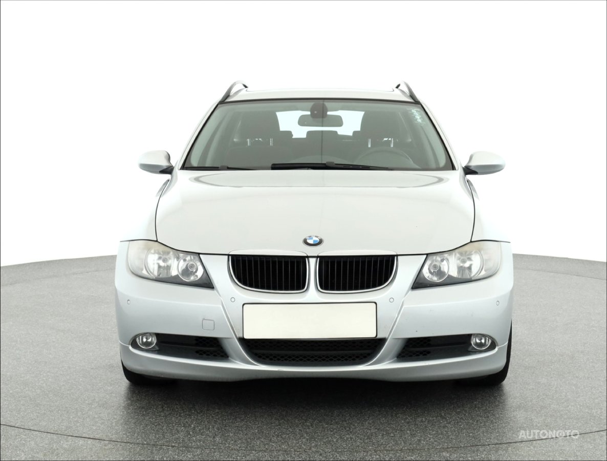 BMW Řada 3, 2007 - pohled č. 2