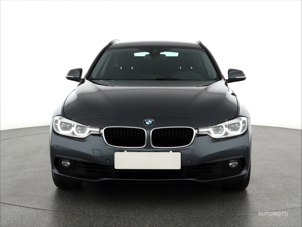 BMW Řada 3, 2018 - pohled č. 2