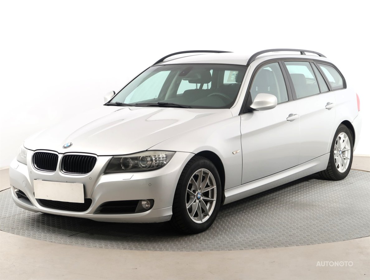 BMW Řada 3, 2010 - pohled č. 3