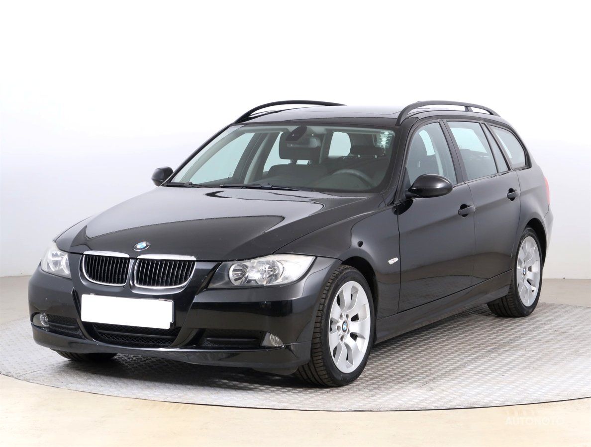 BMW Řada 3, 2008 - pohled č. 3