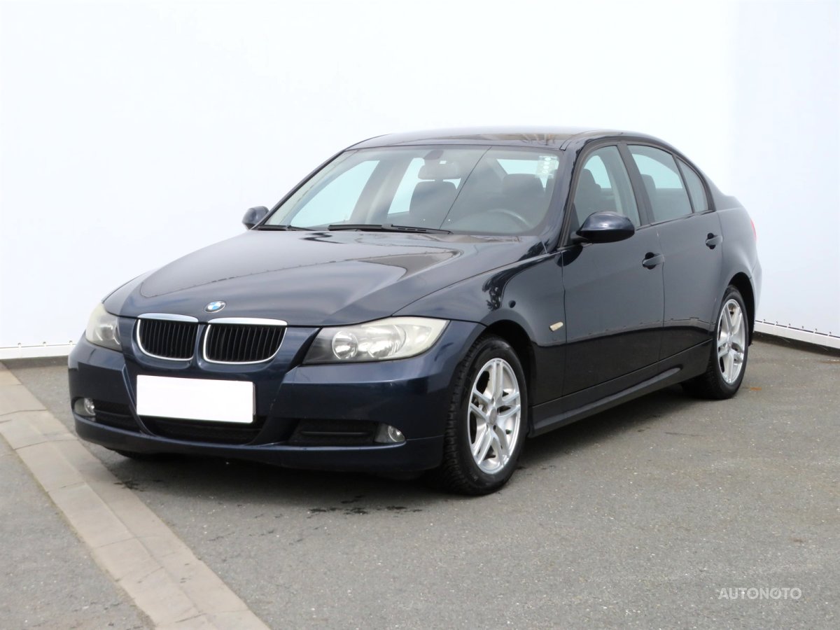 BMW Řada 3, 2006 - pohled č. 3