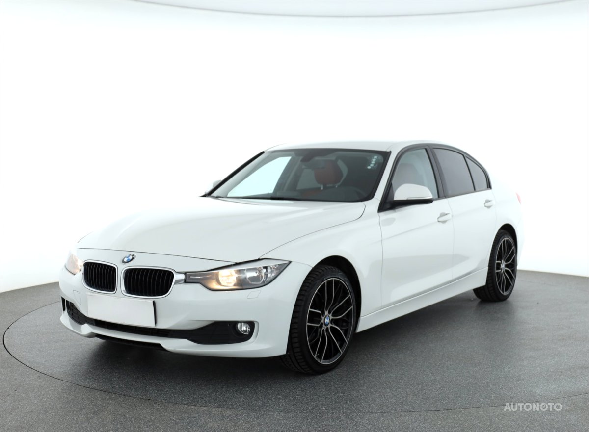 BMW Řada 3, 2014 - pohled č. 3