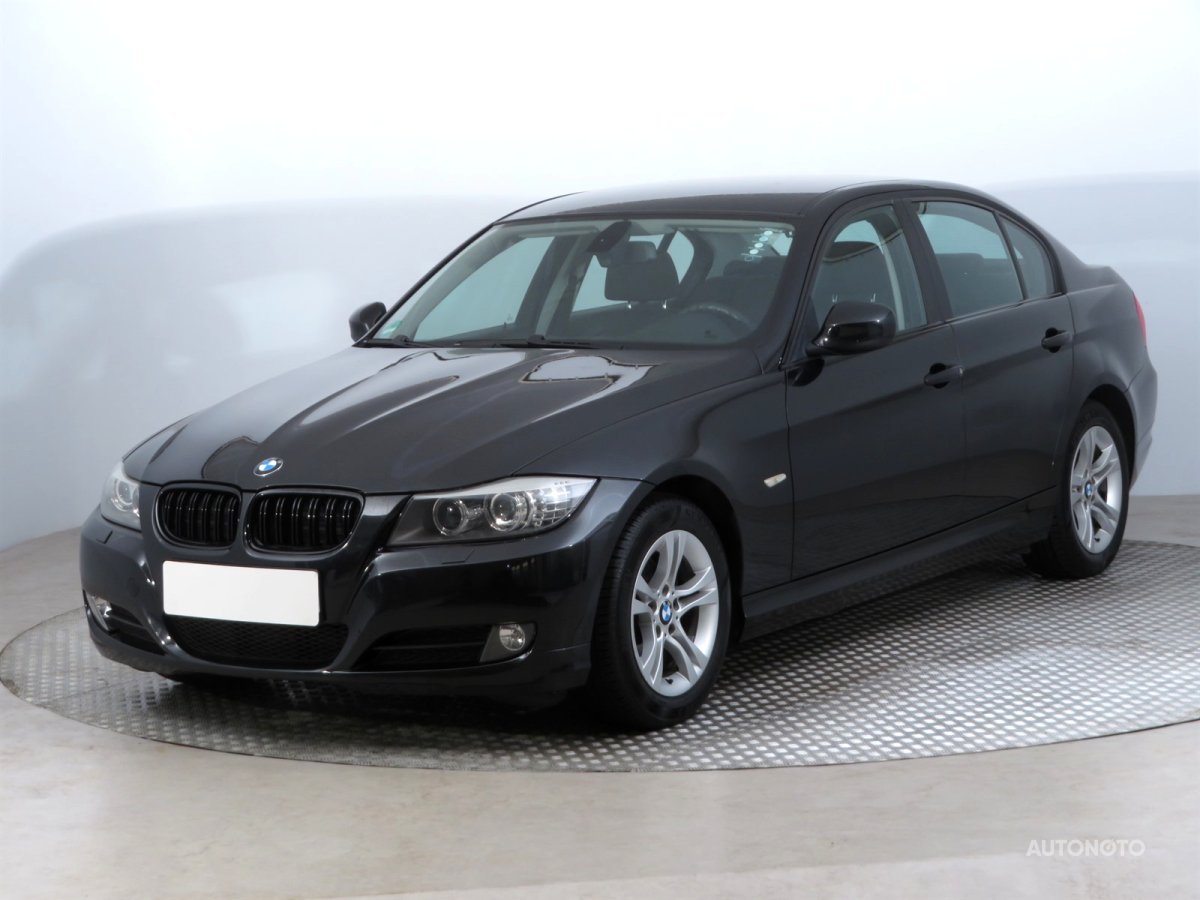 BMW Řada 3, 2009 - pohled č. 3