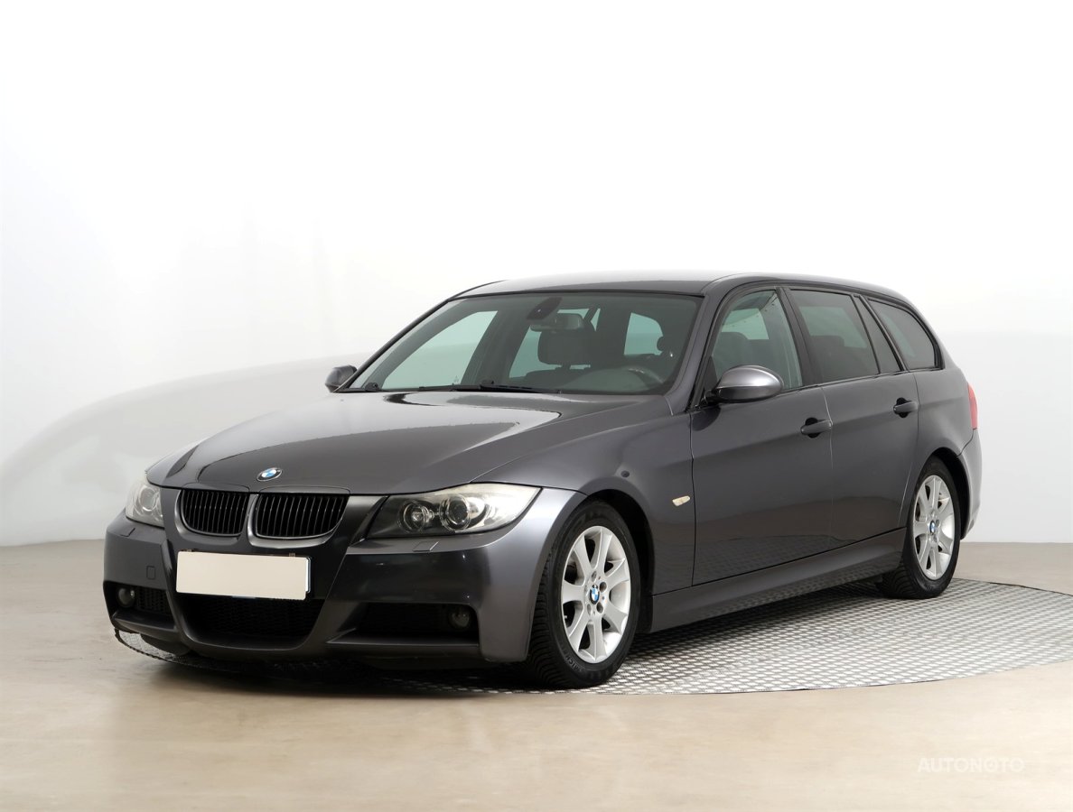 BMW Řada 3, 2007 - pohled č. 3