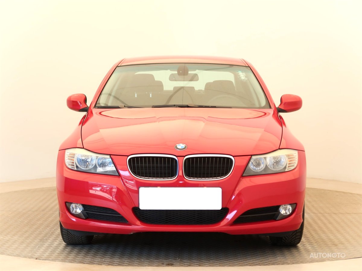 BMW Řada 3, 2009 - pohled č. 2