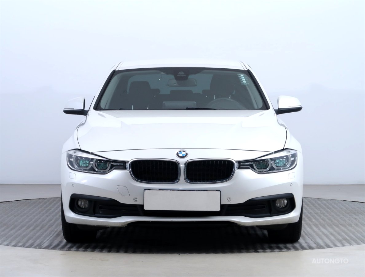 BMW Řada 3, 2015 - pohled č. 2