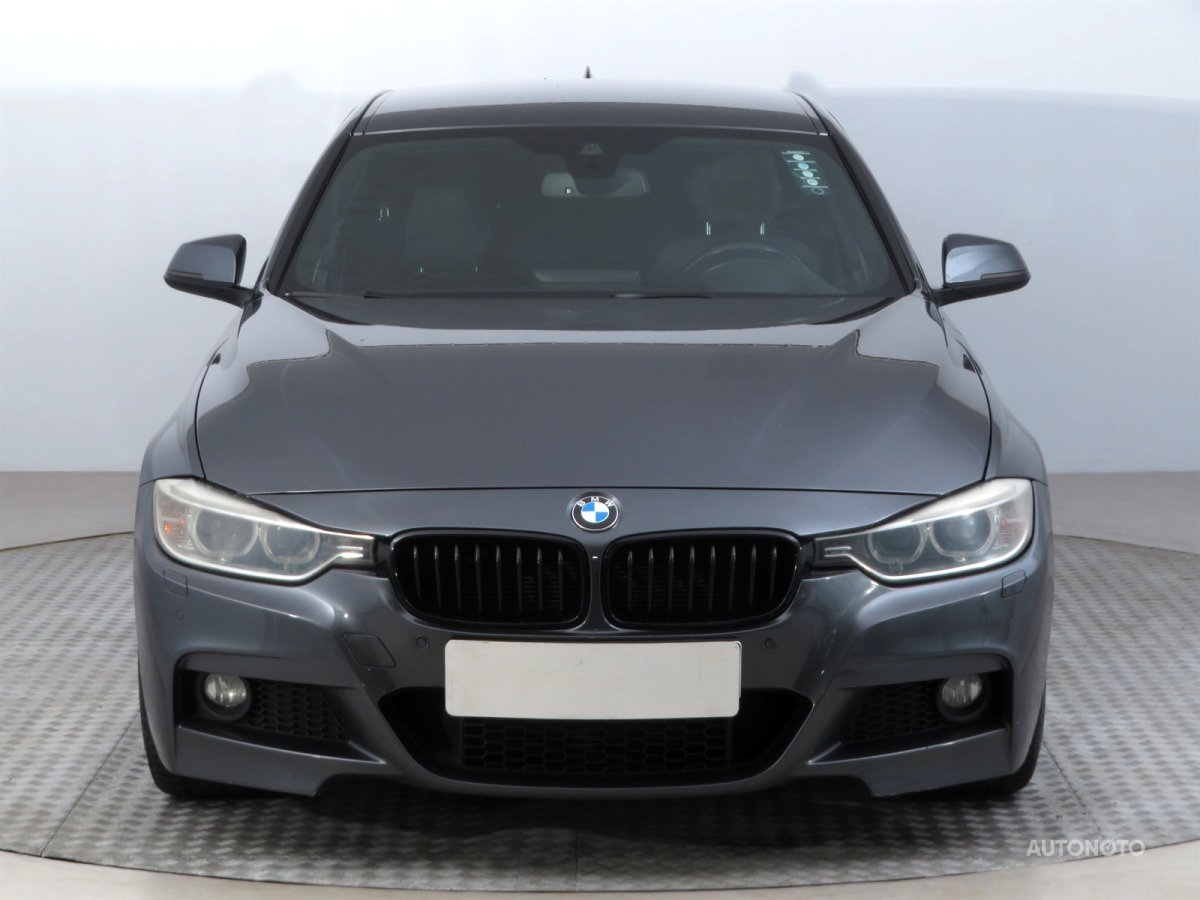 BMW Řada 3, 2013 - pohled č. 2