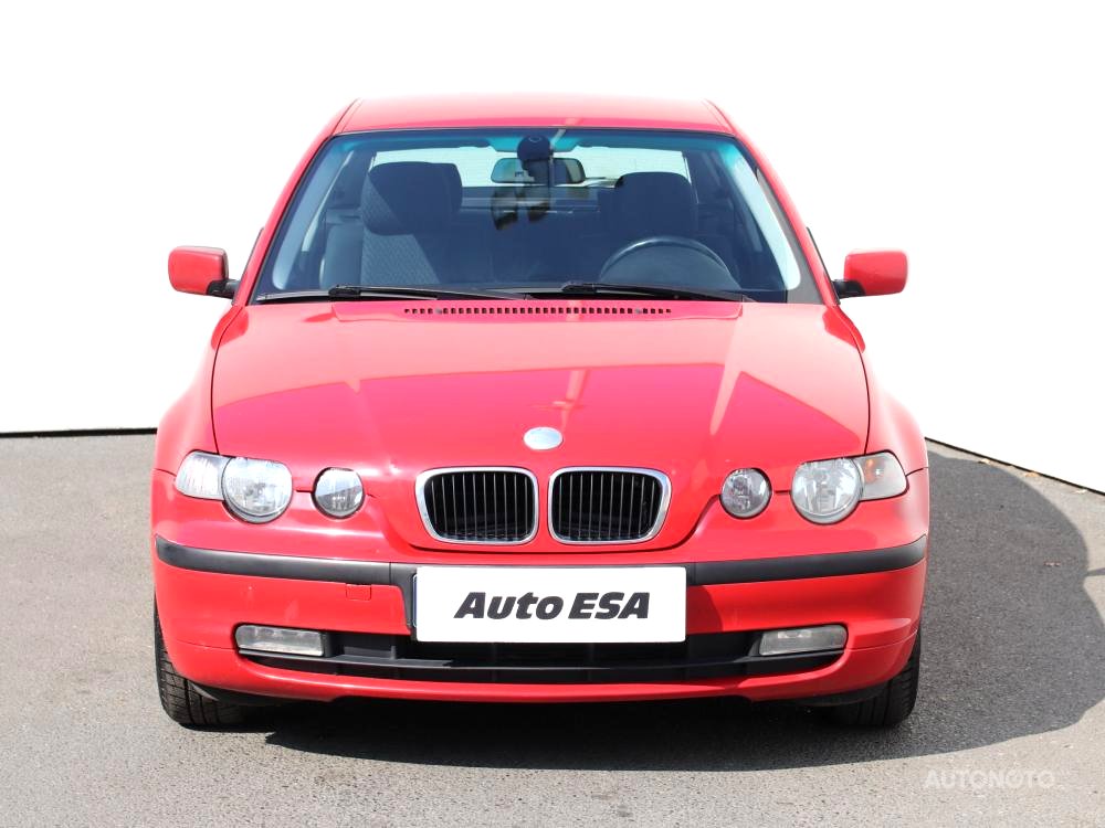 BMW Řada 3, 2003 - pohled č. 2