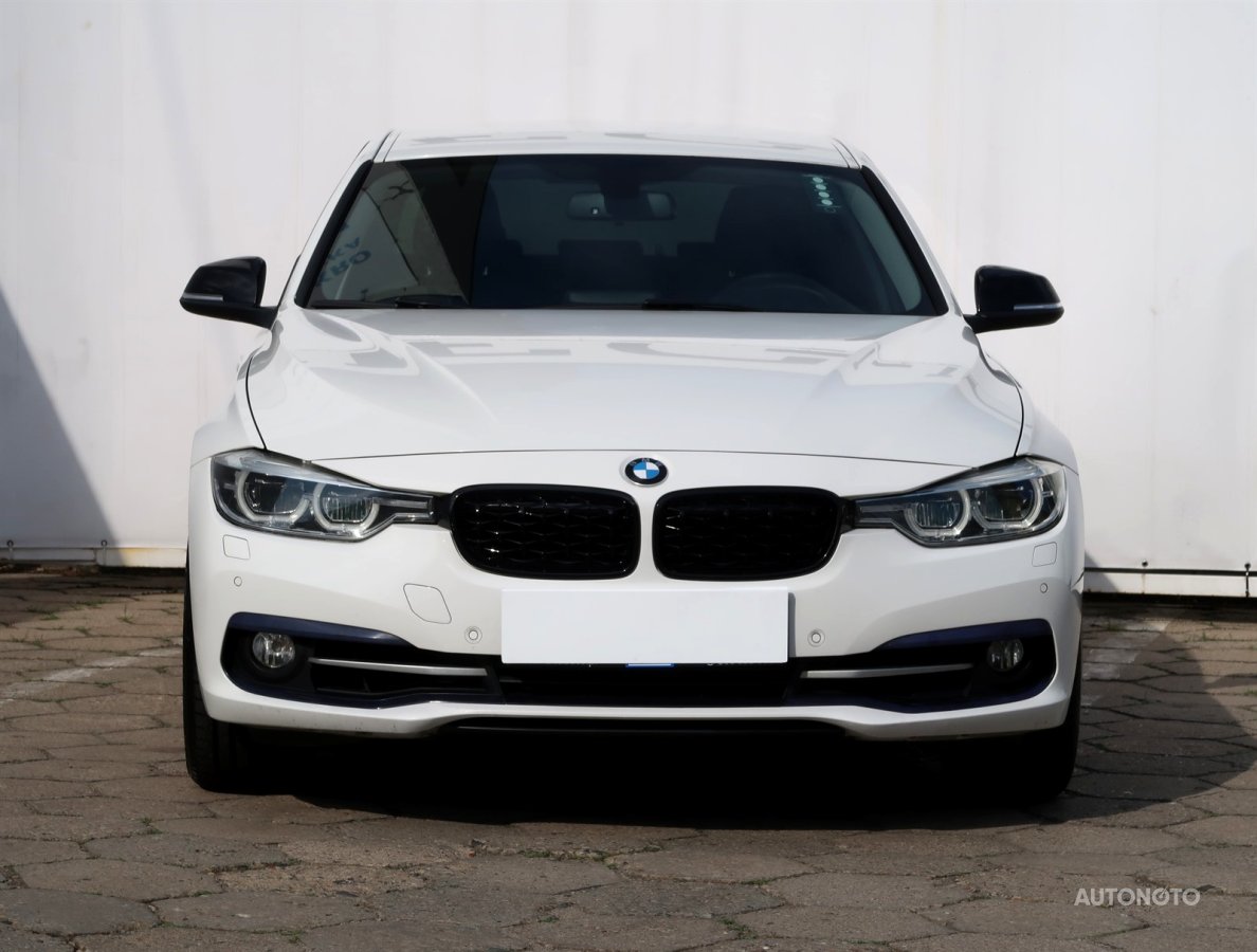 BMW Řada 3, 2016 - pohled č. 2