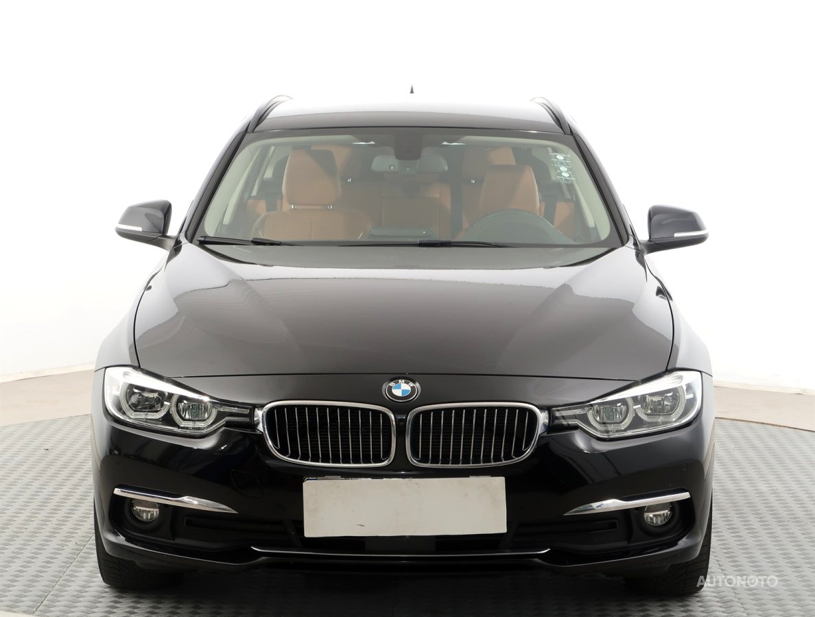 BMW Řada 3, 2018 - pohled č. 2