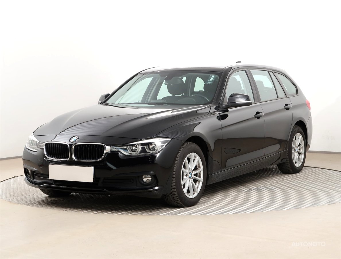 BMW Řada 3, 2018 - pohled č. 3