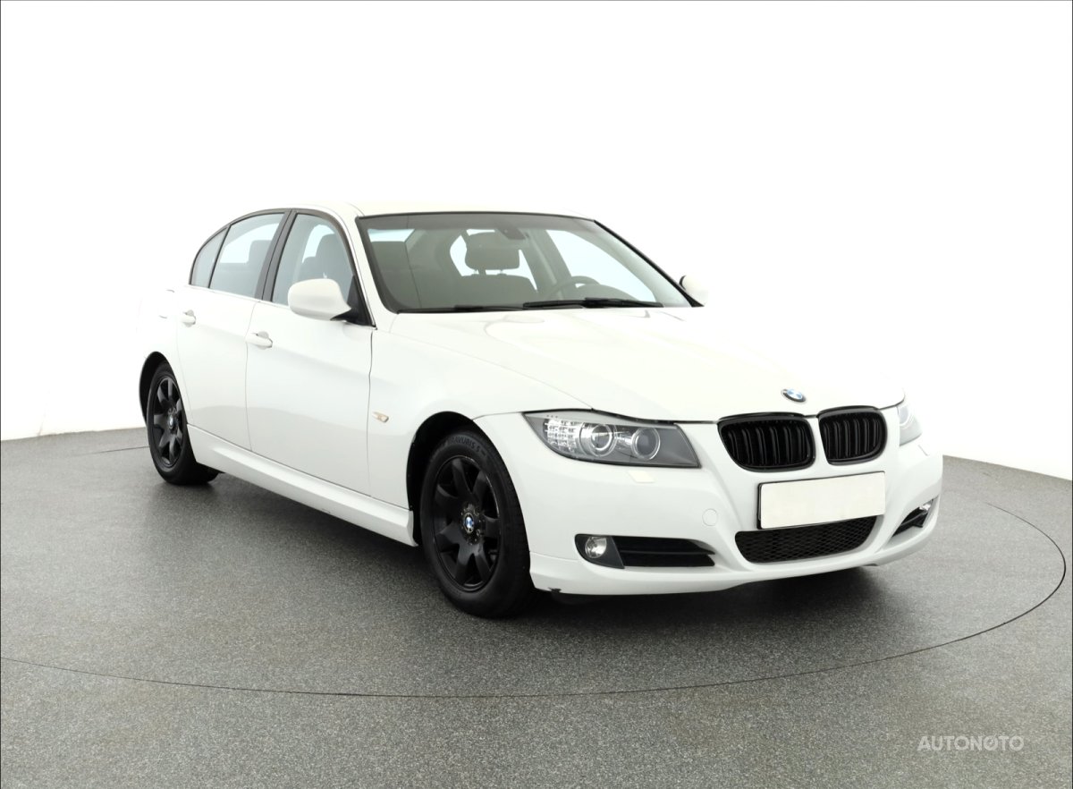 BMW Řada 3, 2011 - celkový pohled