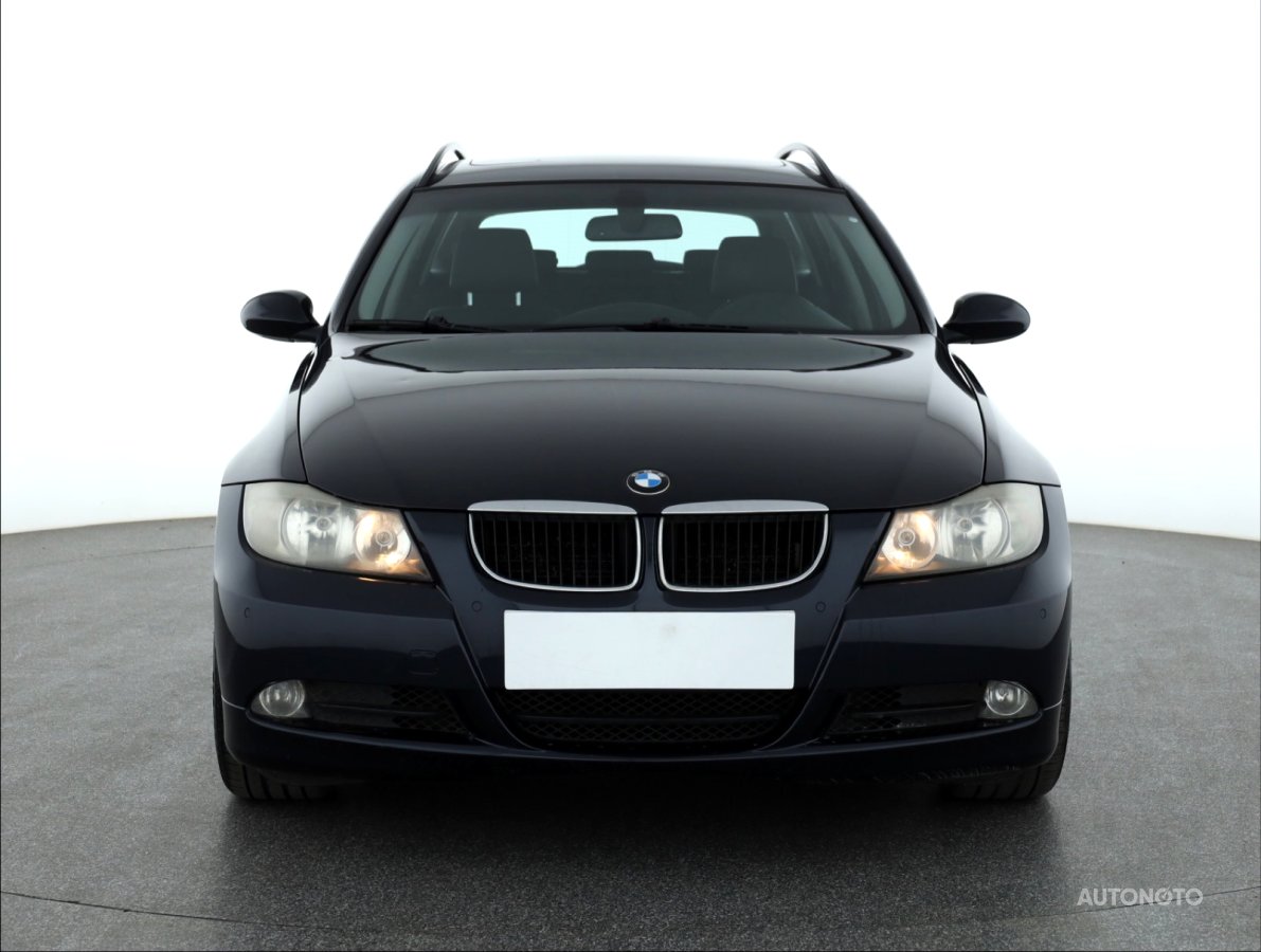 BMW Řada 3, 2006 - pohled č. 2