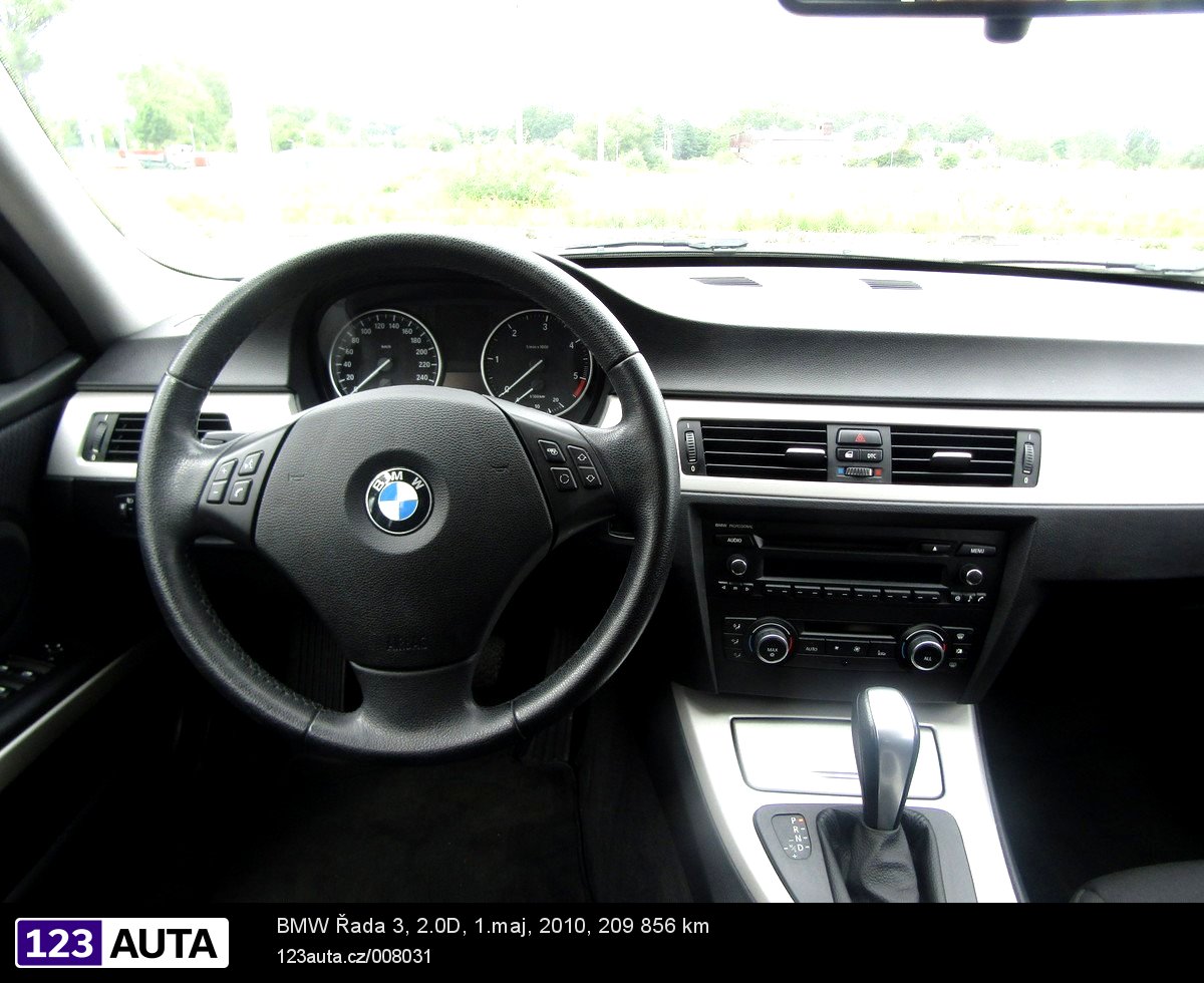 BMW Řada 3, 2010 - pohled č. 12