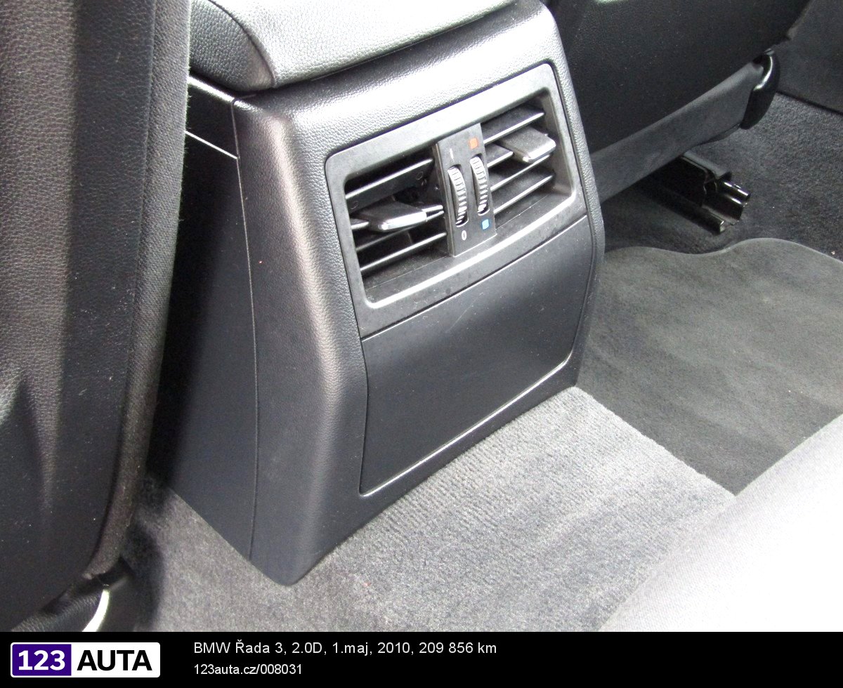 BMW Řada 3, 2010 - pohled č. 19