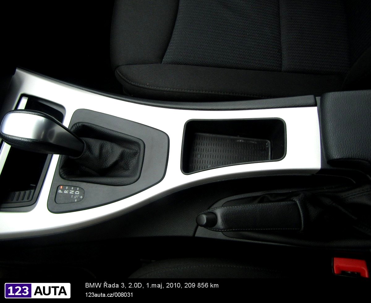 BMW Řada 3, 2010 - pohled č. 26