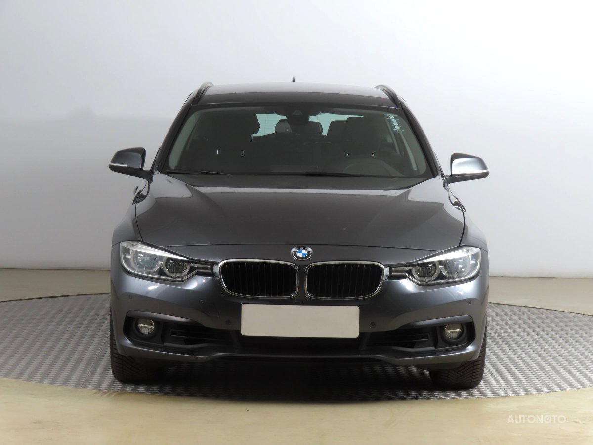 BMW Řada 3, 2018 - pohled č. 2