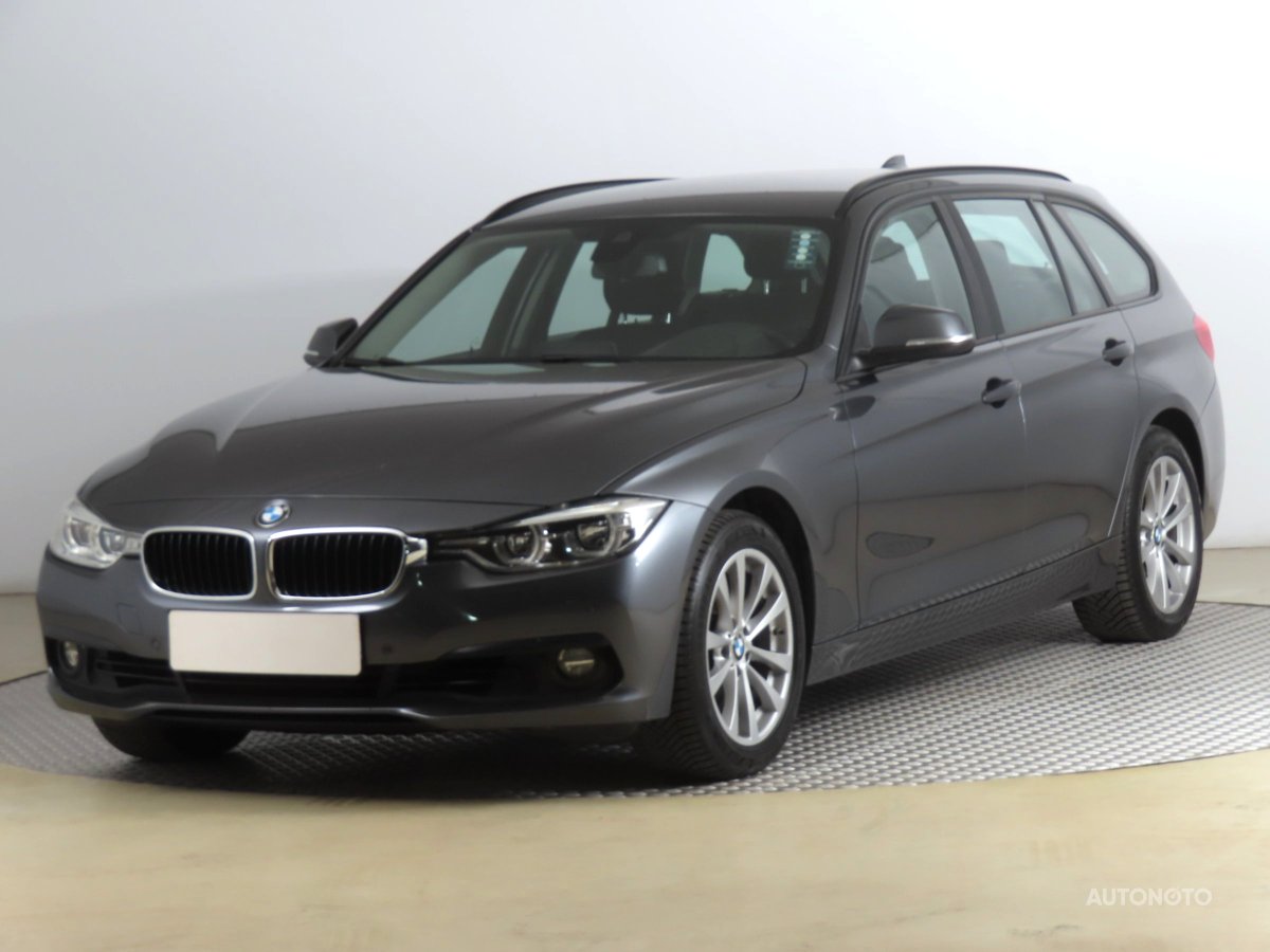BMW Řada 3, 2018 - pohled č. 3