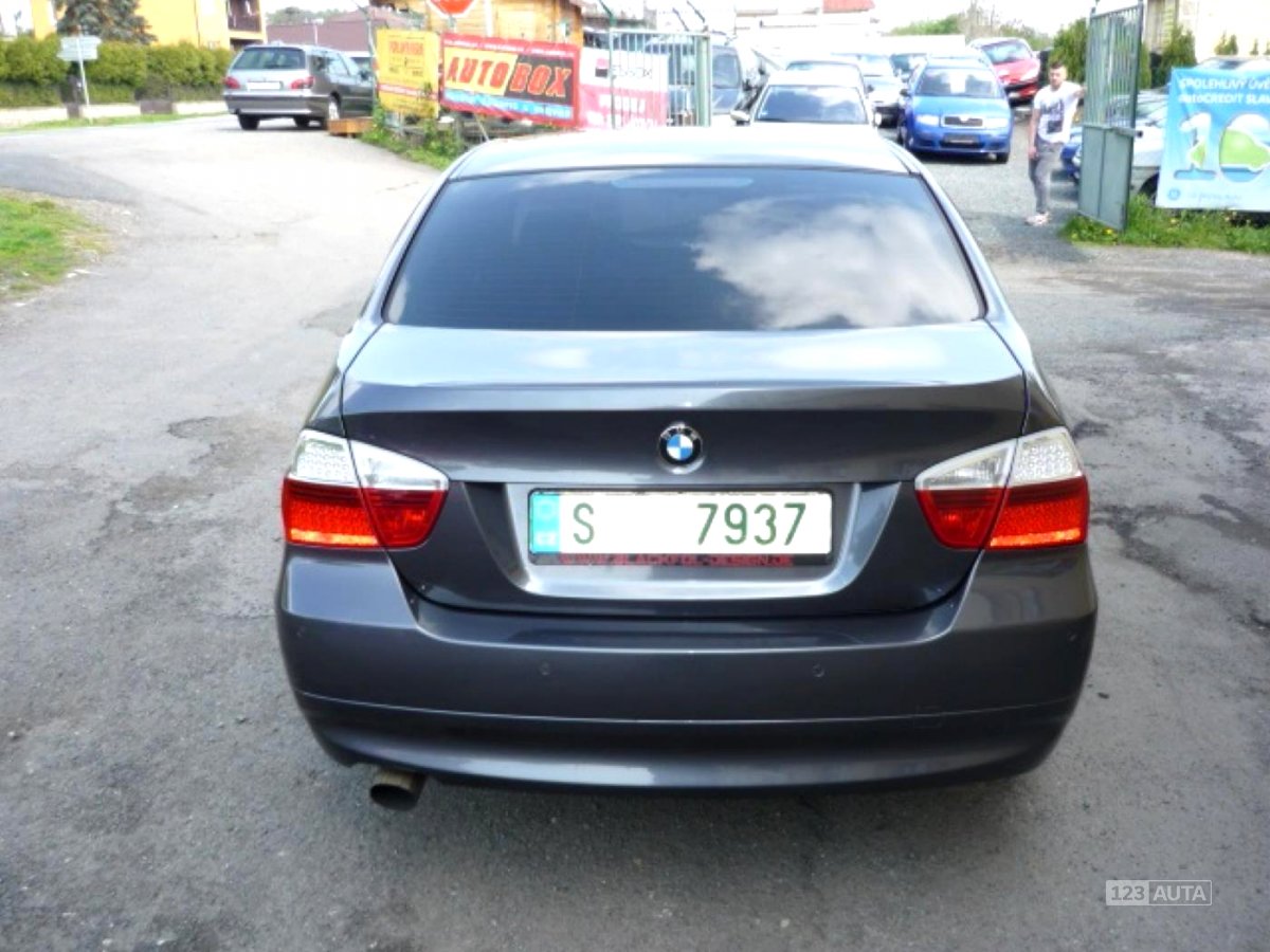 BMW Řada 3, 2005 - pohled č. 6