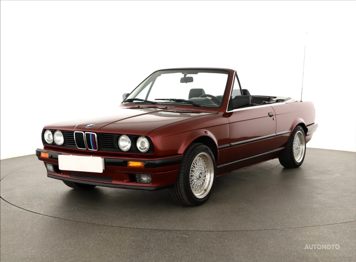 BMW Řada 3, 1992 - pohled č. 3