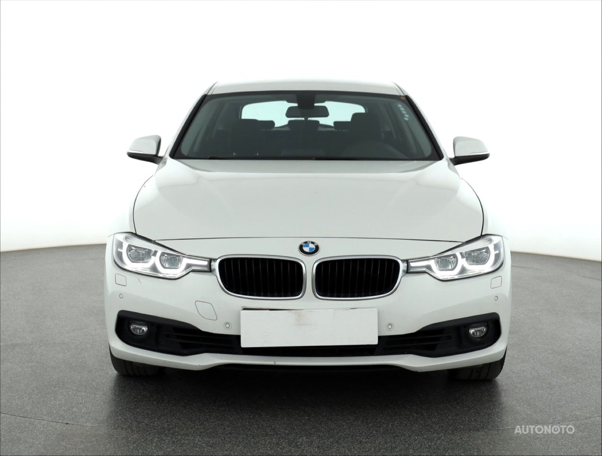 BMW Řada 3, 2019 - pohled č. 2