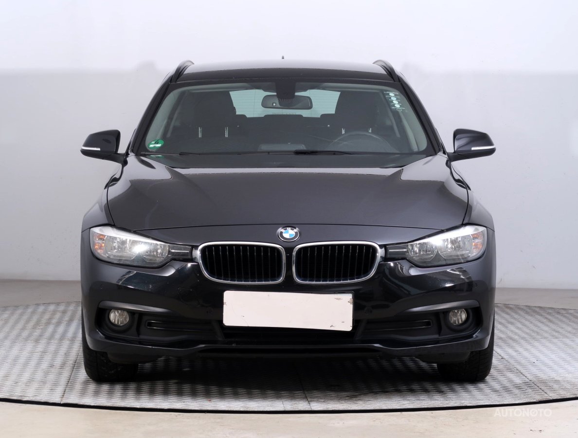 BMW Řada 3, 2016 - pohled č. 2