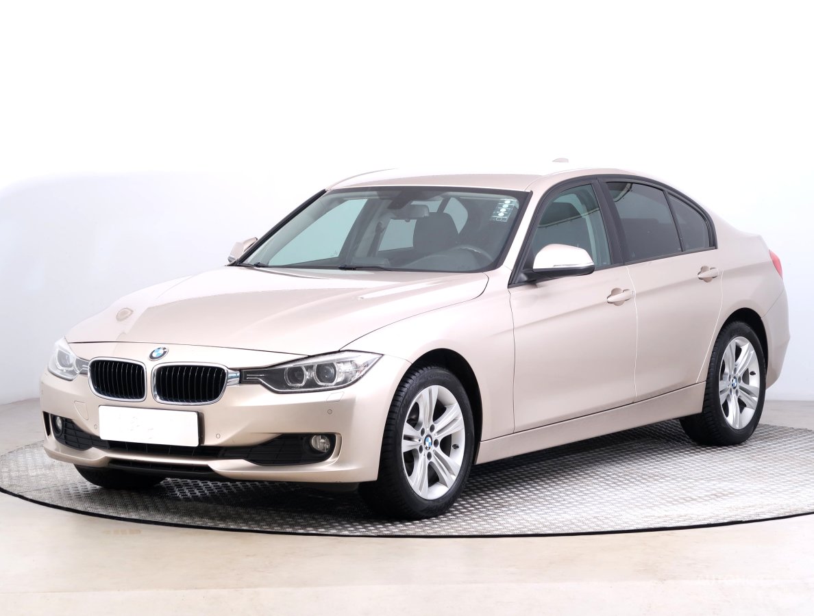 BMW Řada 3, 2014 - pohled č. 3